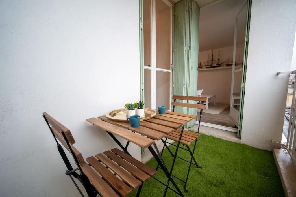 Fully Equipped Apartment Balcony Sleeps 7 Wifi Marsilya Dış mekan fotoğraf